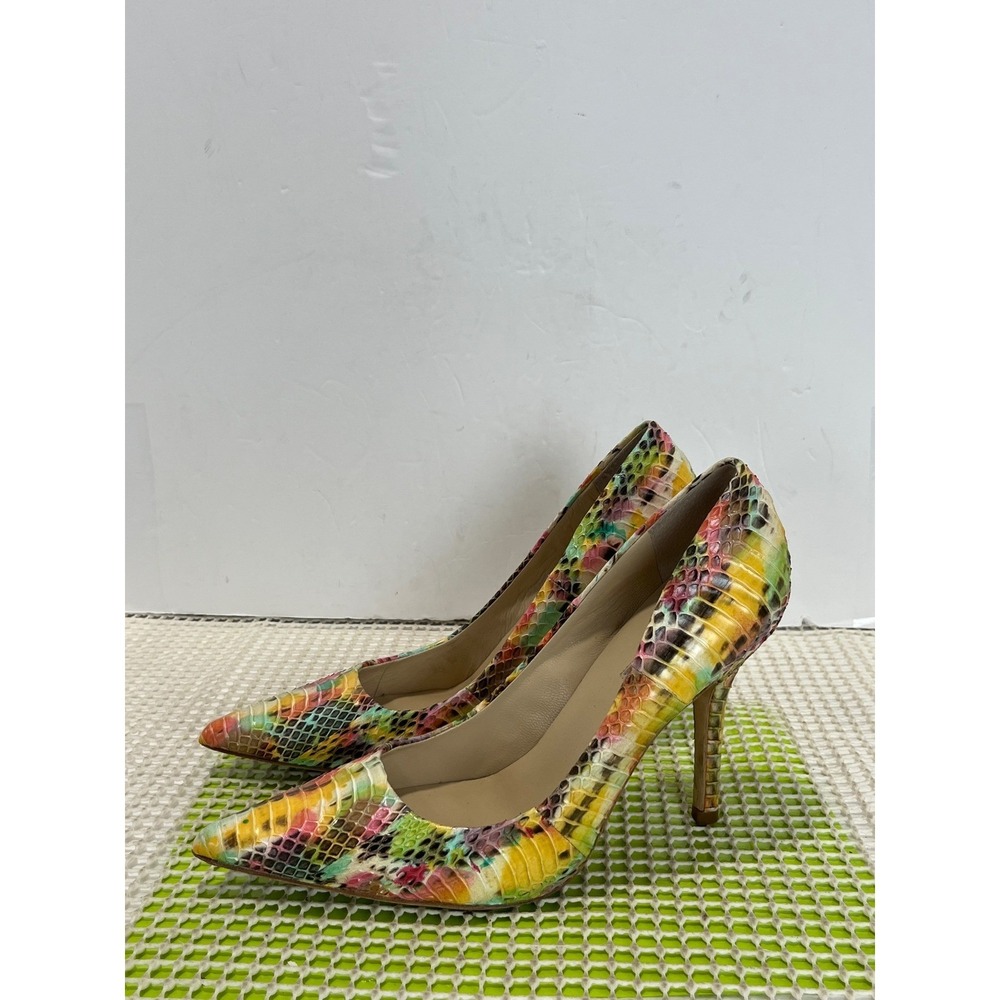 Charles David Multicolor Snakeskin Embossed Leather Pointed Toe Size 7 tiny tear
